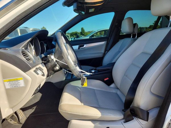 2013 MERCEDES-BENZ C C250 — DENT