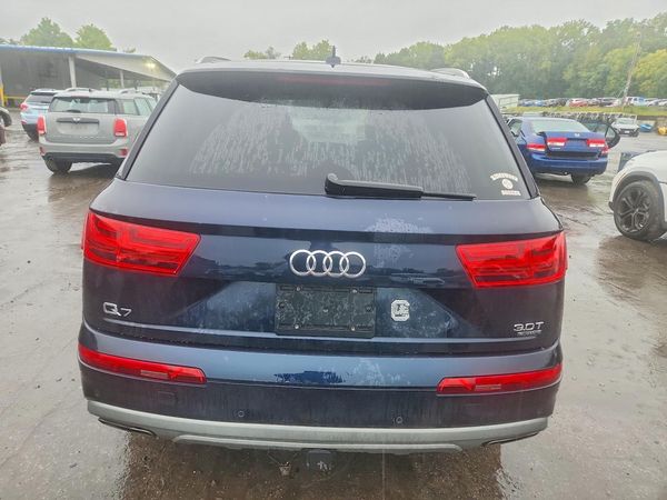 2018 AUDI Q7 quattro Premium Plus