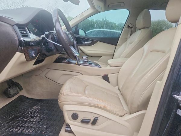 2018 AUDI Q7 quattro Premium Plus