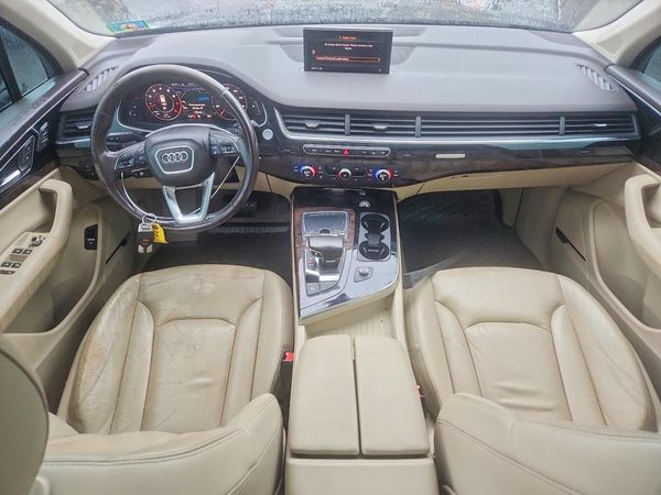 2018 AUDI Q7 quattro Premium Plus