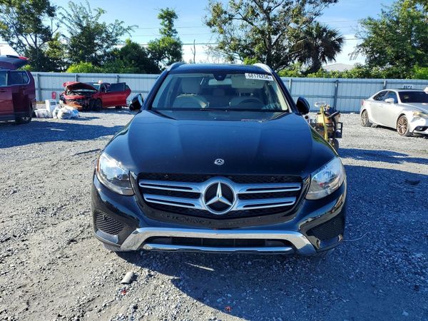 2017 MERCEDES-BENZ GLC
