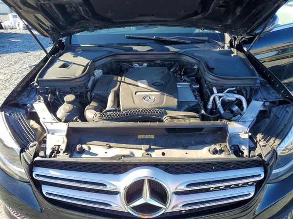2017 MERCEDES-BENZ GLC