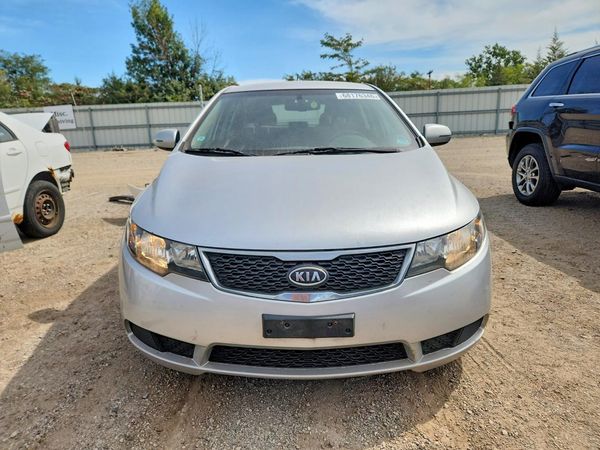 2013 KIA FORTE