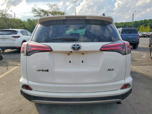 2018 TOYOTA RAV4 Adventure/XLE — DIRR