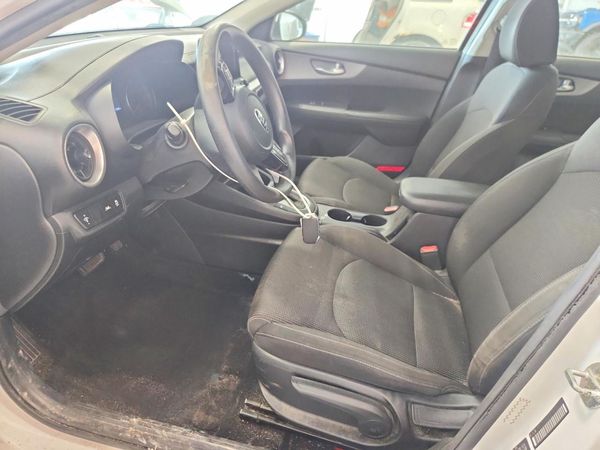 2020 KIA FORTE — DENT