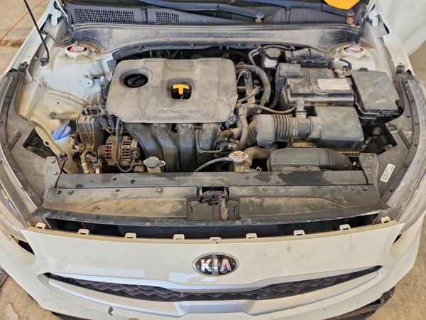 2020 KIA FORTE — Engine bay