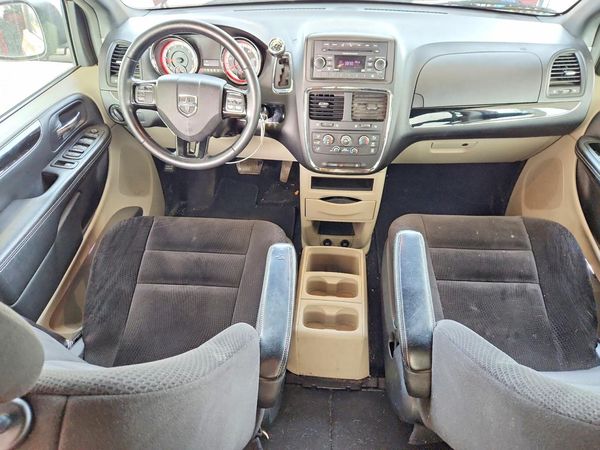 2014 DODGE GRAND CARAVAN SE