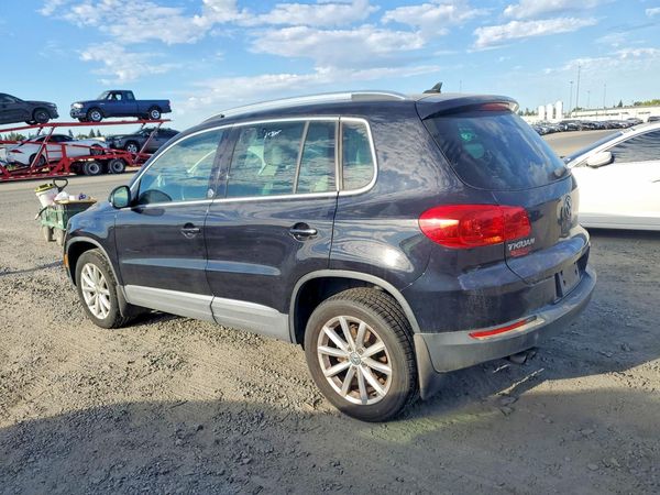 2017 VOLKSWAGEN TIGUAN Wolfsburg 4Motion