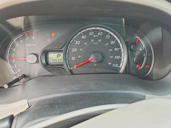 2012 TOYOTA SIENNA
