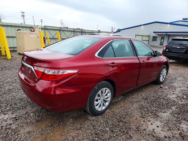 2015 TOYOTA CAMRY