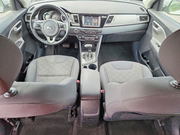 2017 KIA NIRO FE / LX / LX Tech