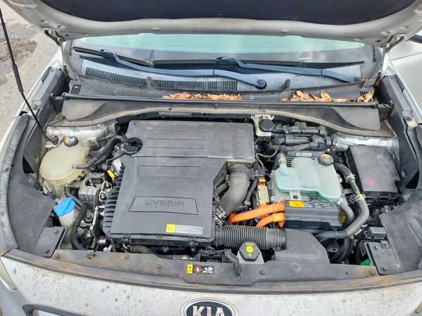 2017 KIA NIRO FE / LX / LX Tech