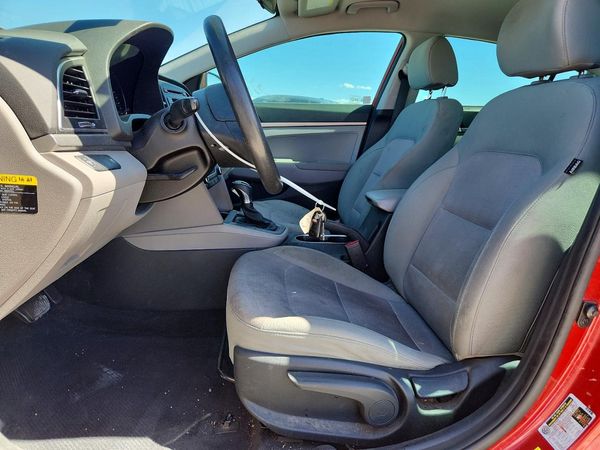 2017 HYUNDAI ELANTRA SE Base