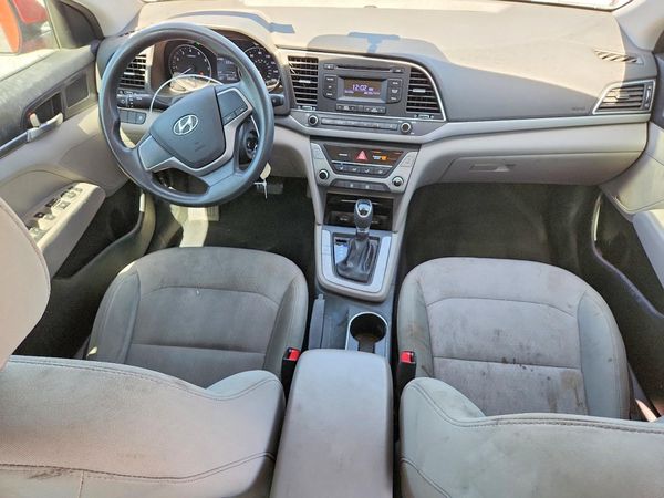 2017 HYUNDAI ELANTRA SE Base
