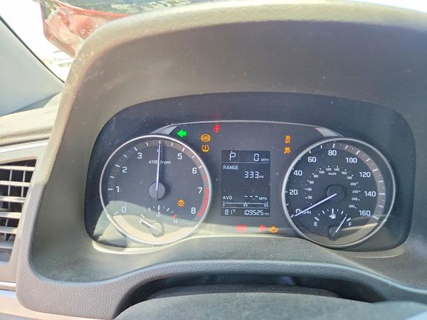 2017 HYUNDAI ELANTRA SE Base