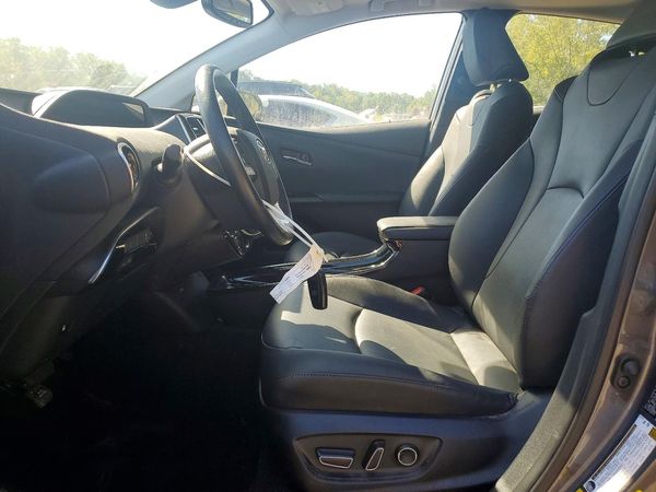 2016 TOYOTA PRIUS