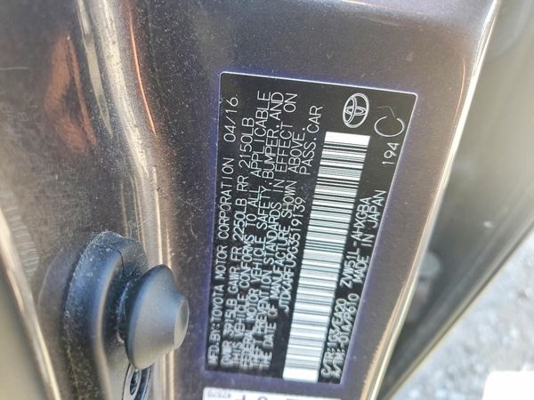2016 TOYOTA PRIUS