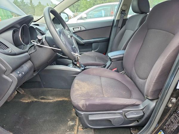 2013 KIA FORTE5 EX