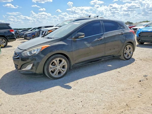 2014 HYUNDAI ELANTRA — DSFA — Front 3/4