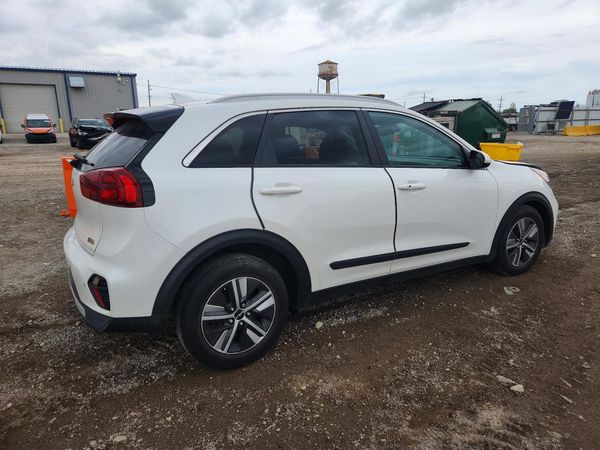 2022 KIA NIRO