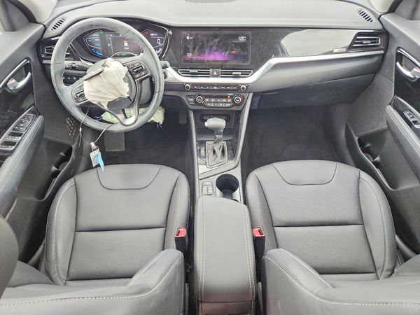 2022 KIA NIRO