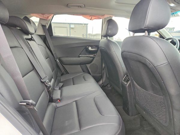 2022 KIA NIRO