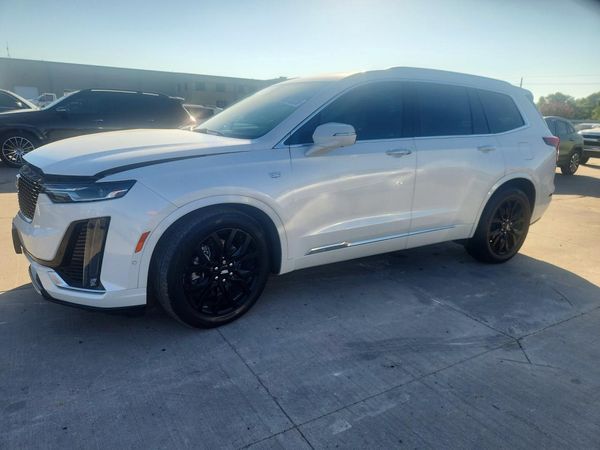 2021 CADILLAC XT6