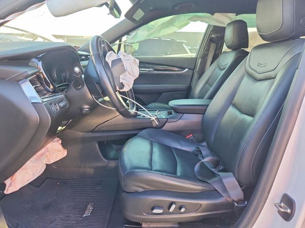2021 CADILLAC XT6