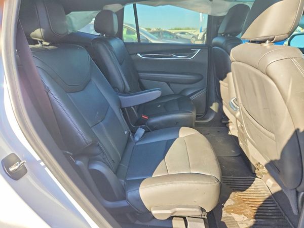 2021 CADILLAC XT6