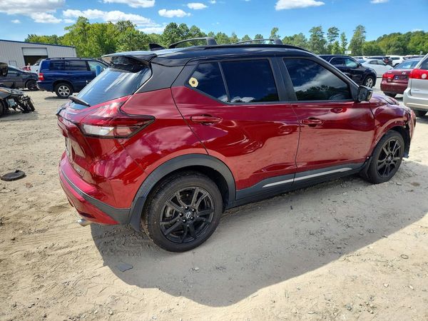 2021 NISSAN KICKS SR