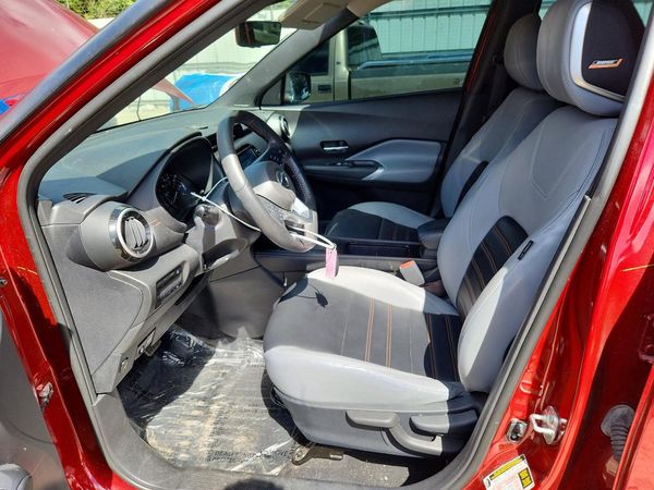 2021 NISSAN KICKS SR