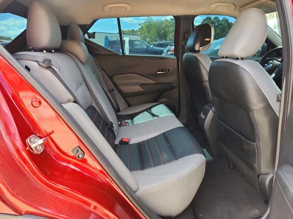 2021 NISSAN KICKS SR