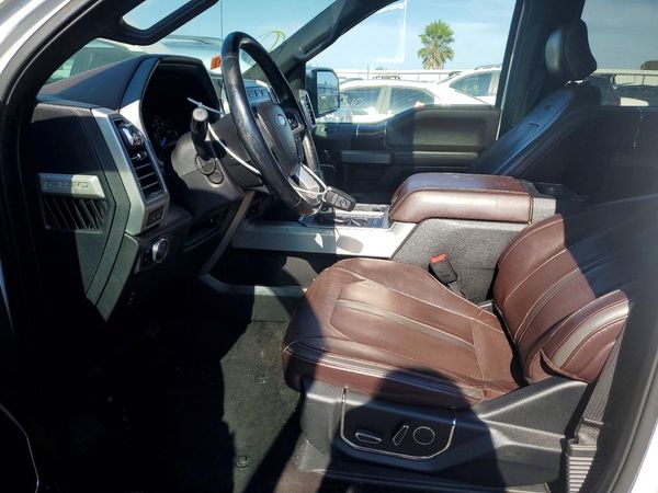 2017 FORD F150 SuperCrew — DENT