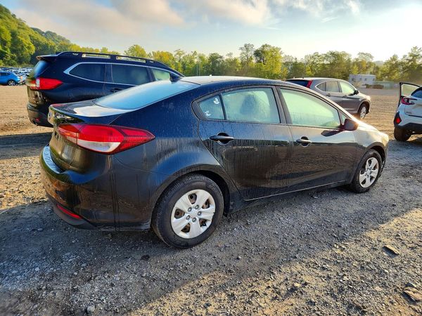 2017 KIA FORTE
