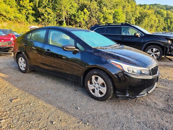 2017 KIA FORTE
