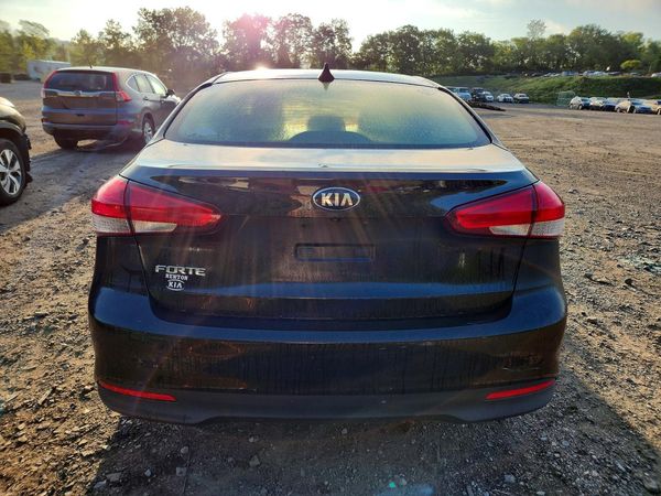 2017 KIA FORTE