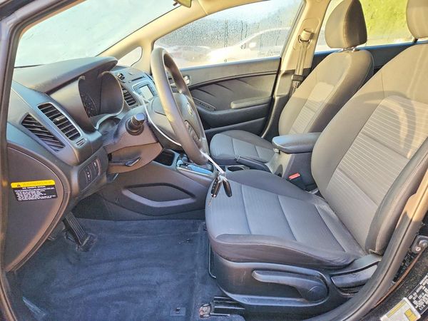 2017 KIA FORTE