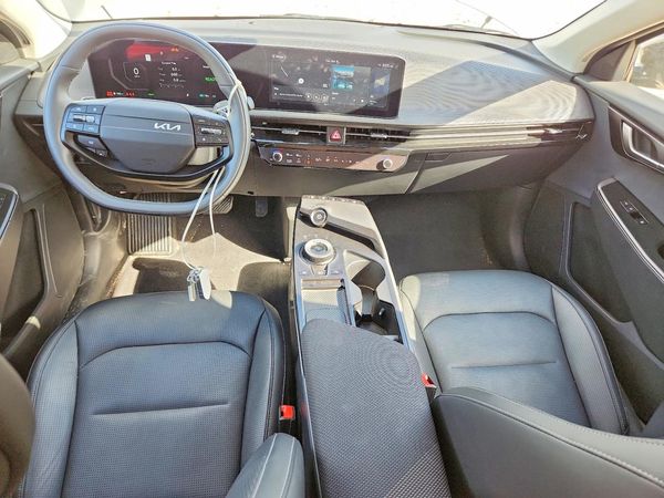 2025 KIA EV6