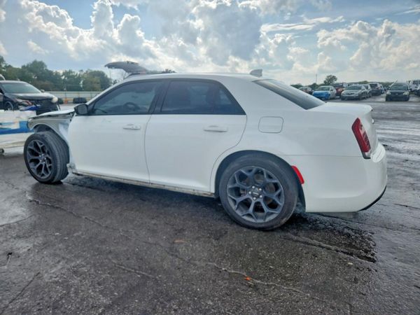 2019 CHRYSLER 300