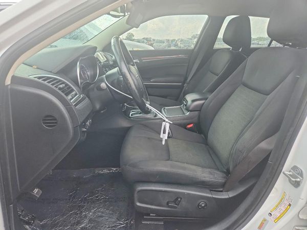 2019 CHRYSLER 300