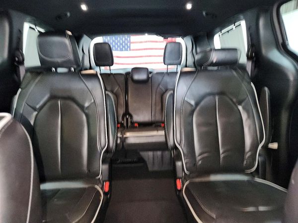2025 CHRYSLER PACIFICA Limited — SUVN