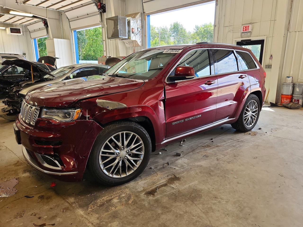 2017 JEEP GRAND CHEROKEE Summit