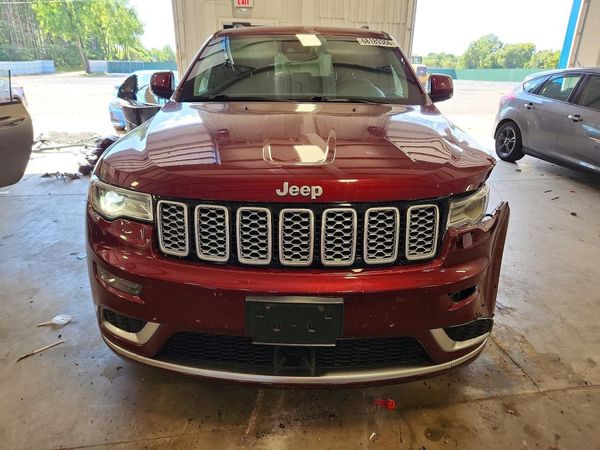2017 JEEP GRAND CHEROKEE Summit