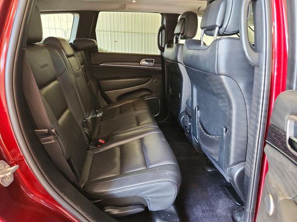 2017 JEEP GRAND CHEROKEE Summit