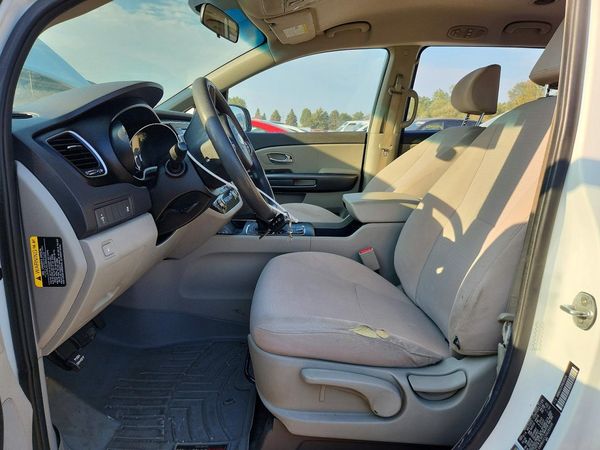 2017 KIA SEDONA L