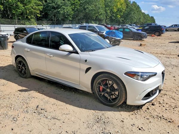 2018 ALFA ROMEO GIULIA QUADRIFOGLIO RWD — Passenger 3/4