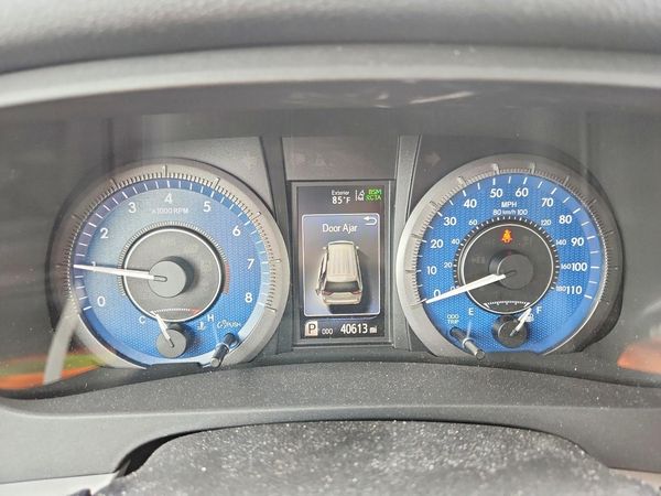 2020 TOYOTA SIENNA Q grade