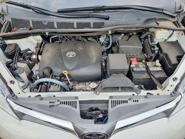 2020 TOYOTA SIENNA Q grade