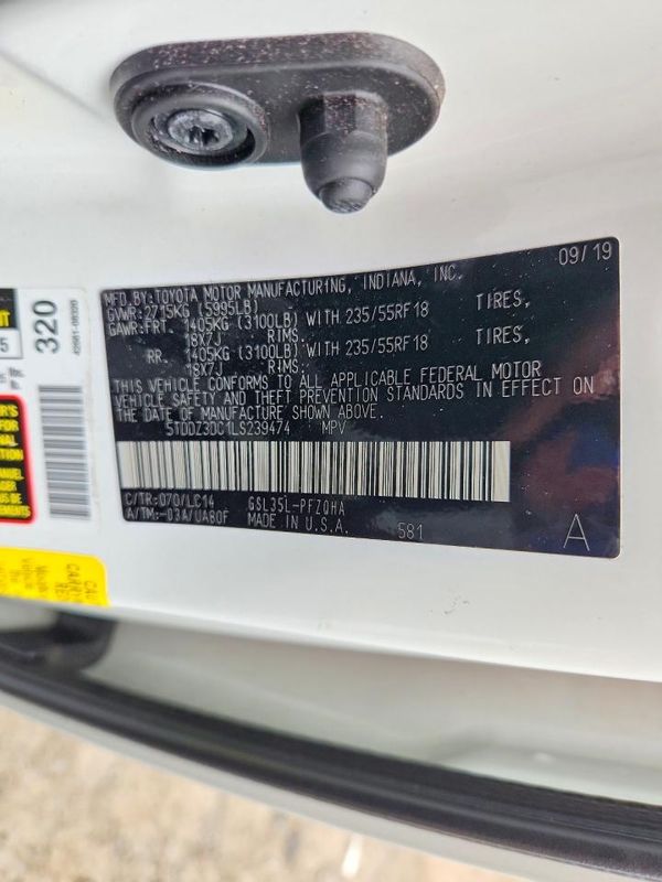 2020 TOYOTA SIENNA Q grade