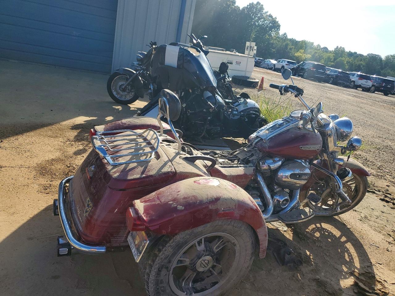 2017 HARLEY-DAVIDSON FL